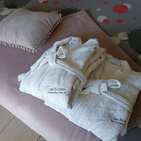 Les Ricochets - Maison D'Hotes Saint-Denis-lès-Martel 外观 照片
